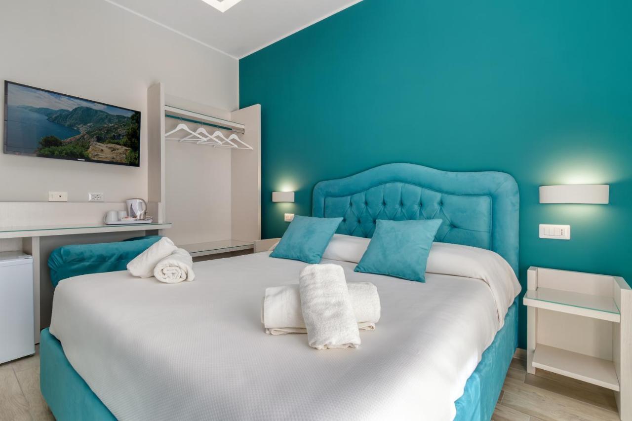 Tiffany Suites Сорренто Экстерьер фото