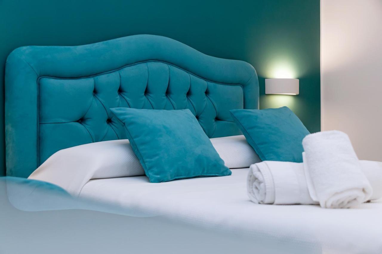 Tiffany Suites Сорренто Экстерьер фото